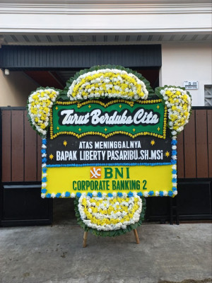 Papan Bunga Duka di Karang Asem