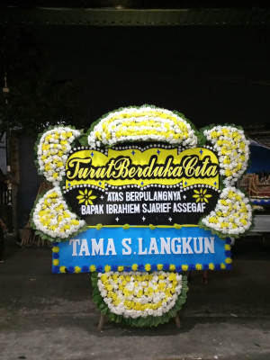 Papan Bunga Duka di Karang Asem